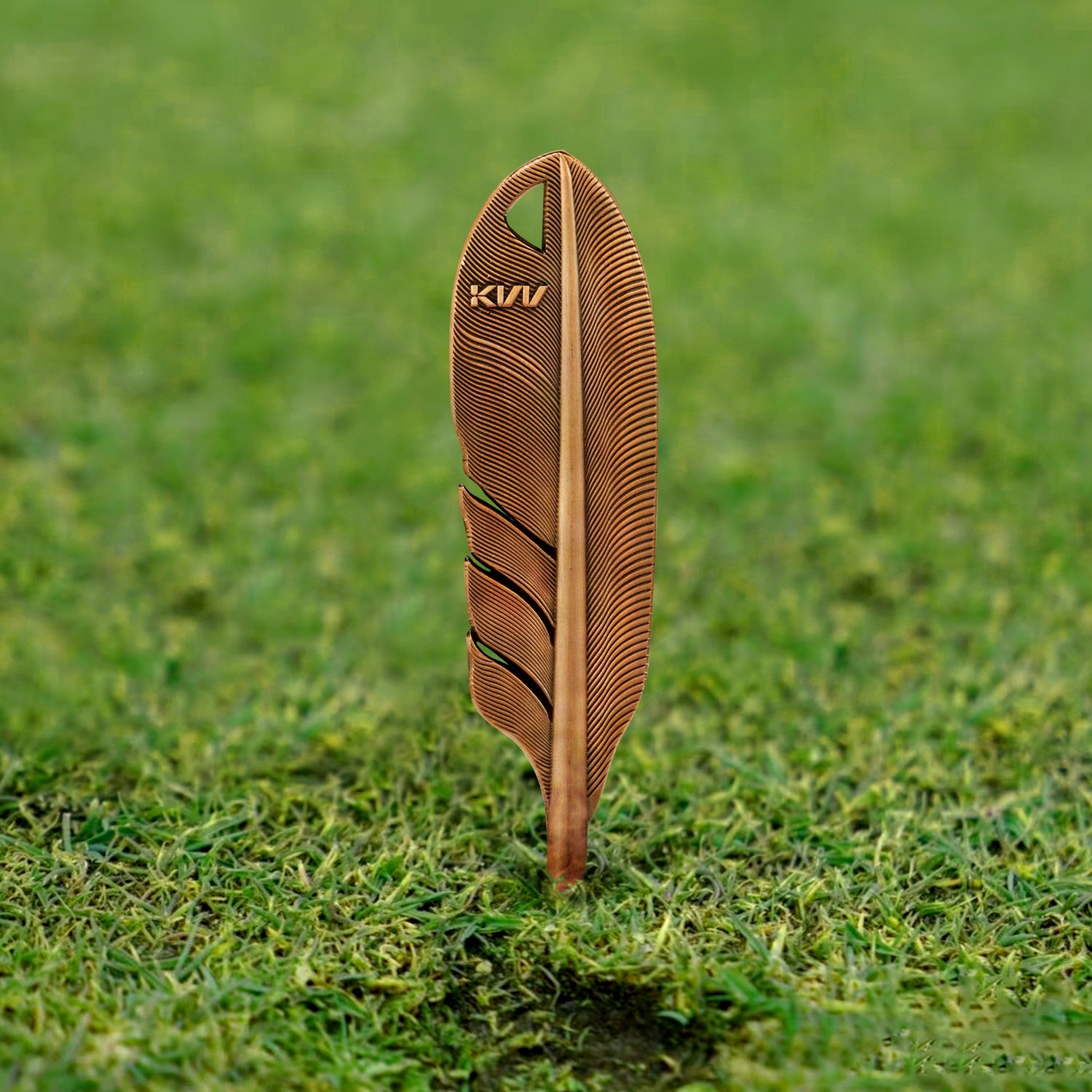 KVV Premium Single-Prong Feather-Inspired Divot Tool with Leather Lanyard – Perfect Golf Gift for Golfers